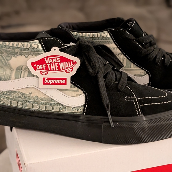 Vans Supreme Collab Skateboard Sneakers